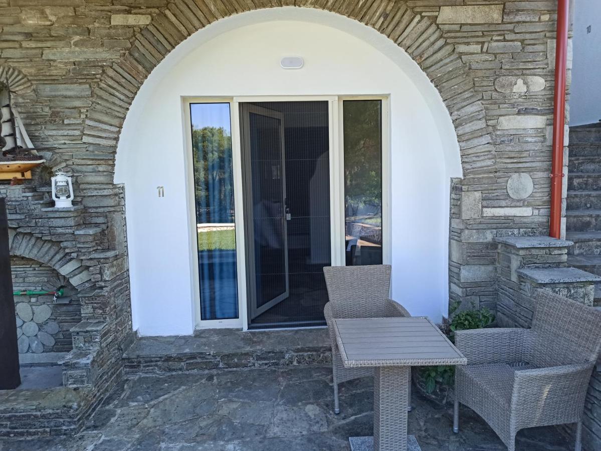 Petra Mare Suites Vourvourou Bagian luar foto