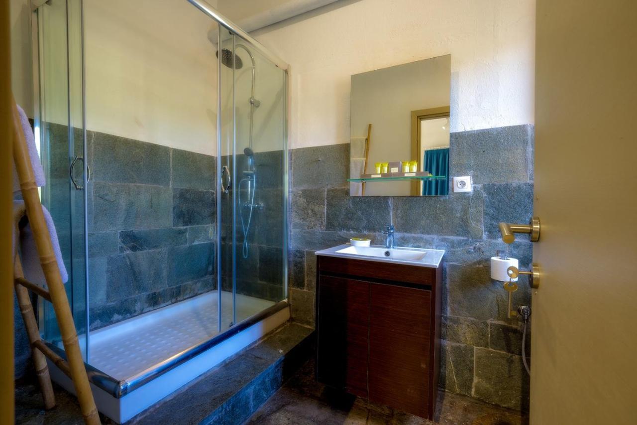 Petra Mare Suites Vourvourou Bagian luar foto