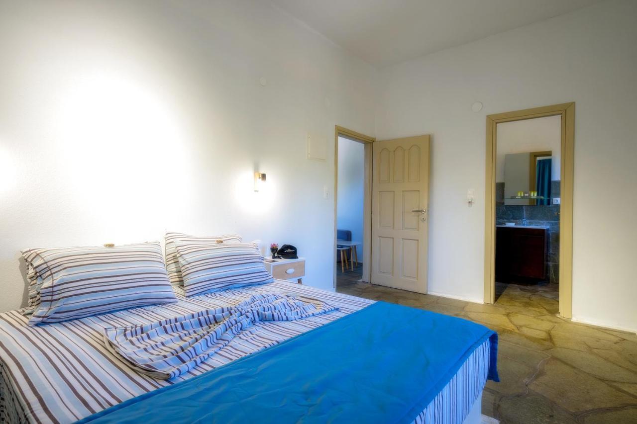 Petra Mare Suites Vourvourou Bagian luar foto
