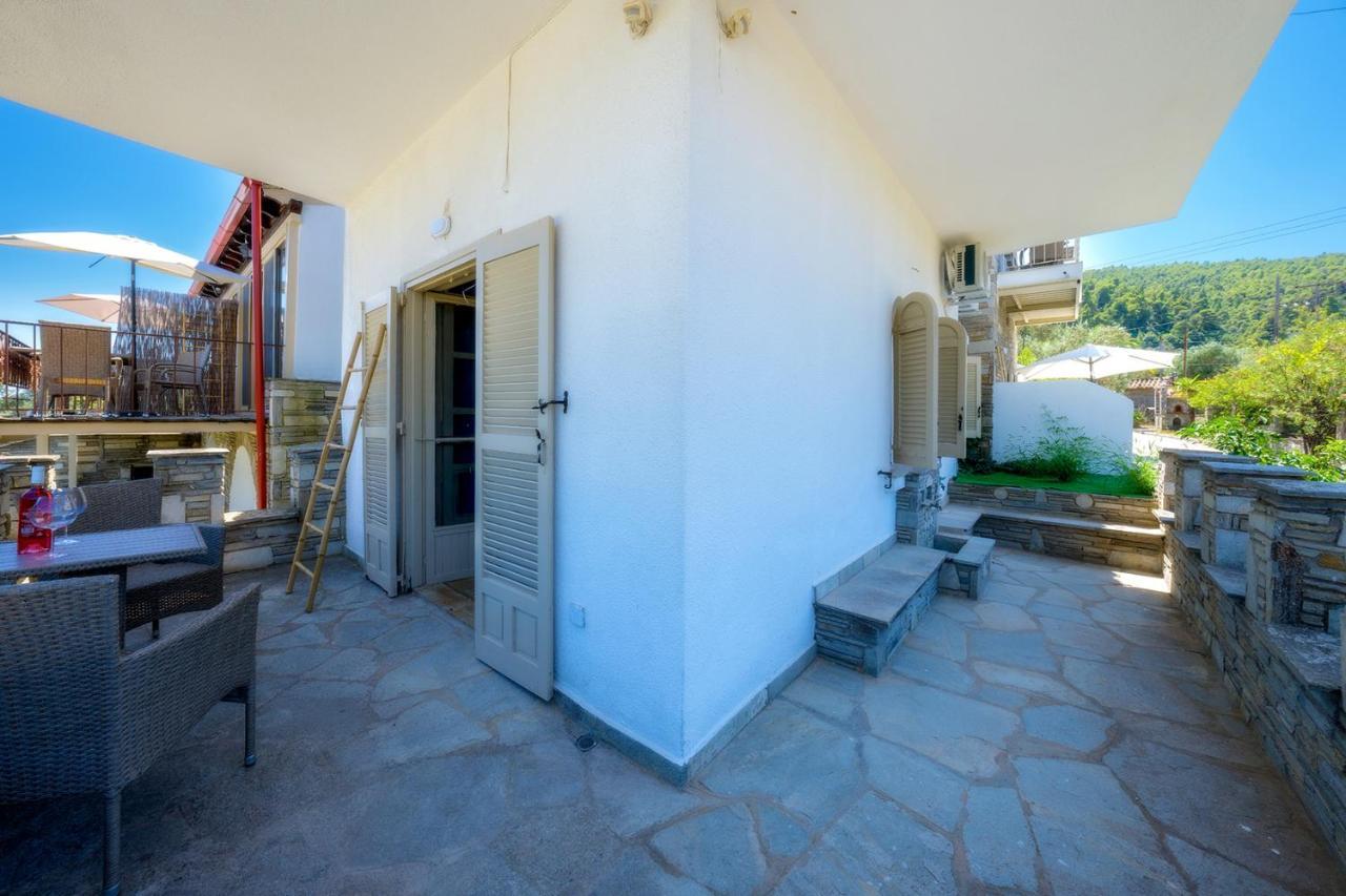 Petra Mare Suites Vourvourou Bagian luar foto