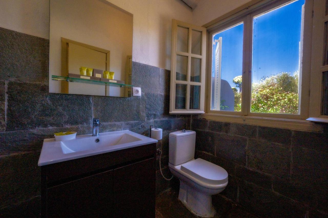 Petra Mare Suites Vourvourou Bagian luar foto